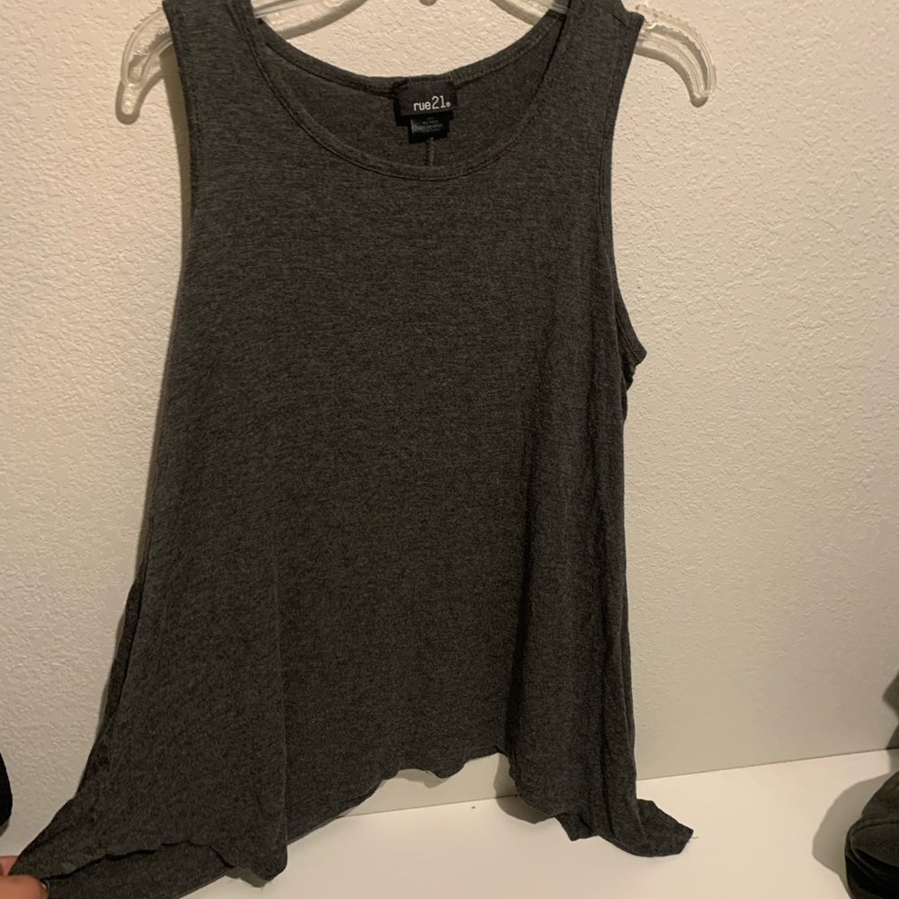 Grey tank top